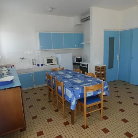 T2, 5 Pers, A 10 Min De La Plage, Terrasse, Parking, Animaux Acceptes - - Fr-1-540-237 Lejlighed